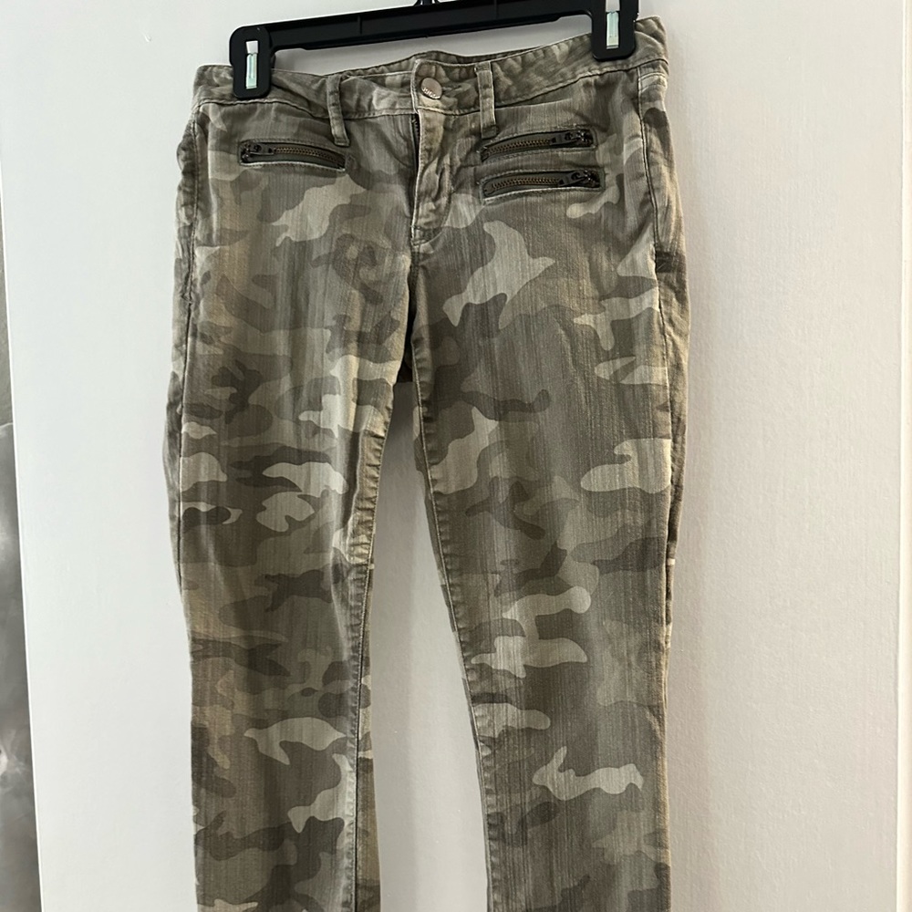 Gap 1969 camo jeans